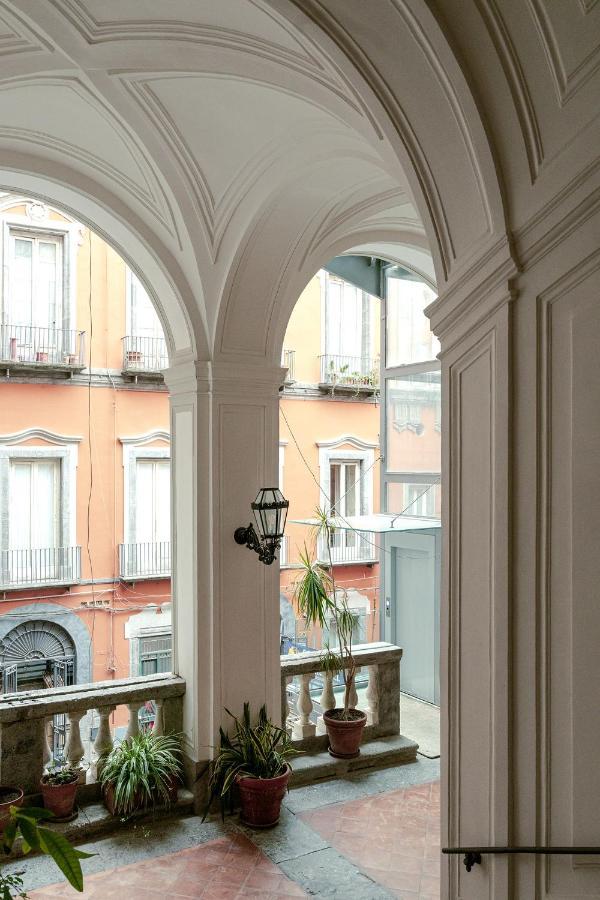 Carafa Di Maddaloni Residenza Di Charme Hotel Napoli Exterior foto